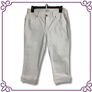 Style & Co Mid-Rise Curvy Roll-Cuff Capri White Jeans Size 6